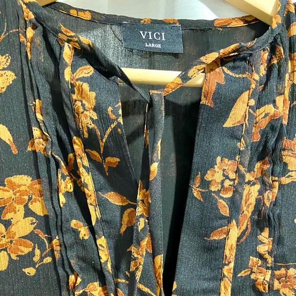 Bohemian Floral babydoll dress - Picture 6 of 8